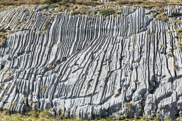 Fototapeta premium Kalkfelsenformation auf Melchsee Frutt, ob Melchtal, Obwalden, Schweiz