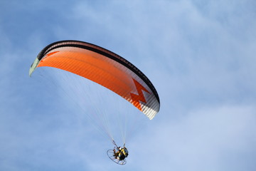 Some pilots  paragliders  make the spectacular perform
