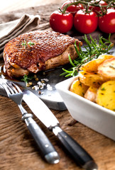 Entenbrust mit bratkartoffel