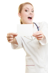  Doctor woman holding blank copy space card