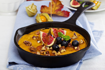 Healthy pumpkin baked oatmeal with banana