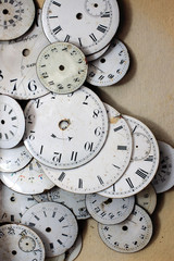 mercatino oggetti di antiquariato