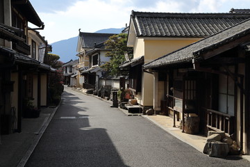 Fototapeta na wymiar 愛媛県内子の伝統的街並み