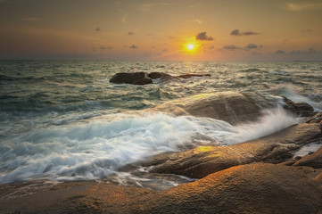 Obraz premium Seascape during sunset. Beautiful natural seascape