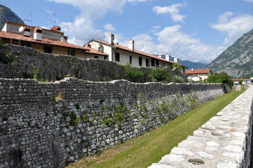 Venzone