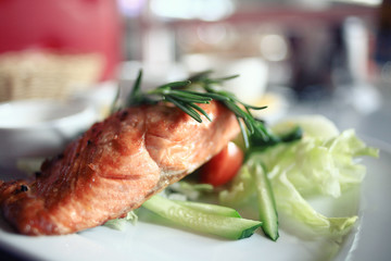 blurred background in restaurant