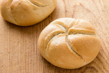 round sandwich buns