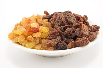 Raisins dry in the plates