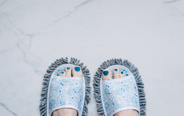 feet in quirky slippers that are also a mop, stuff you buy online
