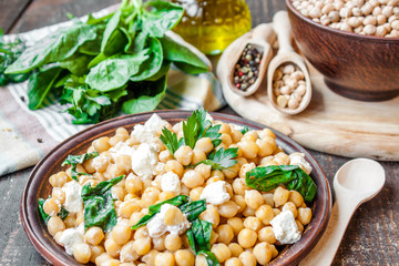 chickpeas with spinach and feta