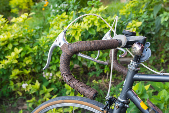 Fototapeta hands of bicycle