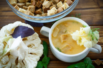 soup pureed cauliflower