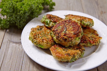 Quinoa fritters with kale and cheddar