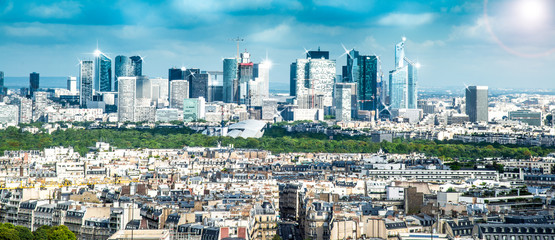 vista della Defense dalla torre Eiffel
