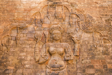 Vishnu statues carved reliefs on the walls of sandstone, angkor
