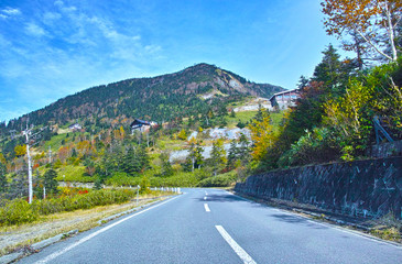車載カメラからの横手山渋峠道路の風景