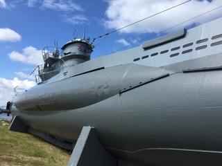 U-995