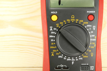 Digital multimeter