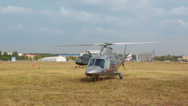 Helicopter warms the engine before the flight