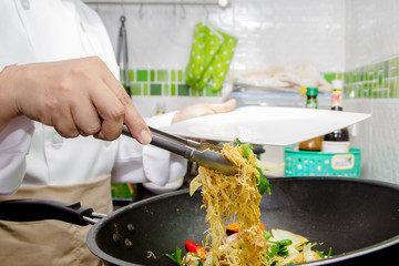 stir-fried noodles