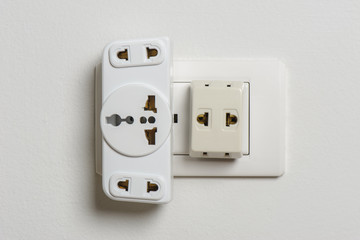 Plug adapter