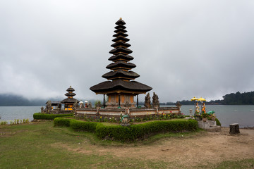 Fototapeta na wymiar Pura Ulun Danu water temple on a lake Beratan. Bali