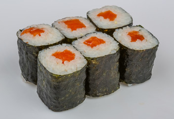 Salmon maki