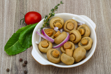 Pickled champignon