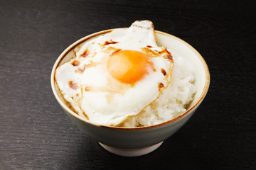 目玉焼きご飯