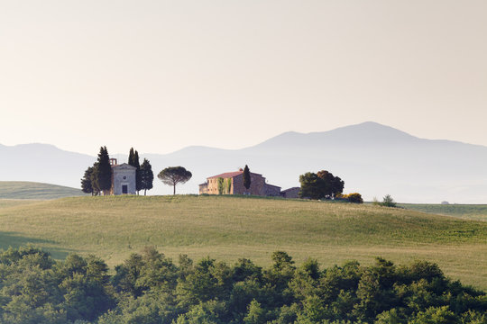 Capella di Vitaleta, Val d'Orcia (Orcia Valley), Siena Province, Tuscany
