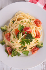 spaghetti and vegetable