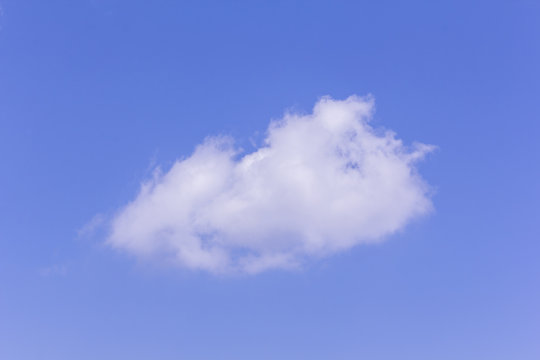 cloud in blue sky © prwstd