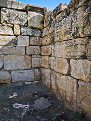 Античные стены,каменные глыбы