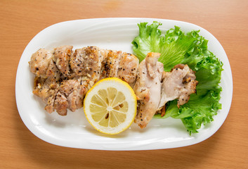 鶏肉のハーブ塩グリル焼き