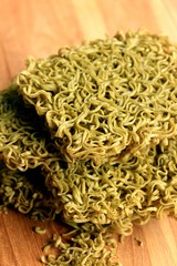 Dried instant noodles