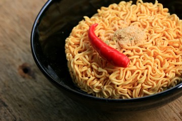 Dried instant noodles