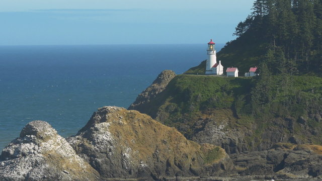 Closeup, zoom out of Heceta Head Lighthouse north of Florence, Oregon