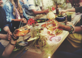 Obraz premium Beach Cheers Celebration Friendship Summer Fun Dinner Concept