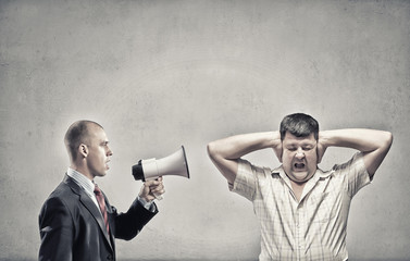 Agression in communication