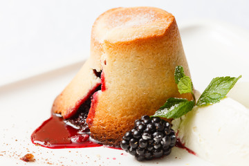 cake with blackberries