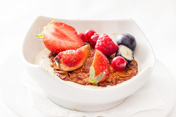 Muesli with fresh fruits