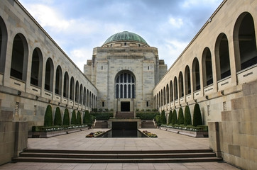 Naklejka premium Australian War Memorial, Canberra. View of commemorative area at entrance to the Australian National War Memorial in honour of men and women who served for Australia and New Zealand.