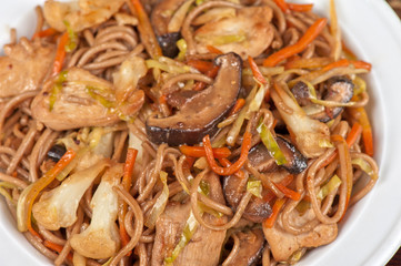 buckwheat noodles with chicken