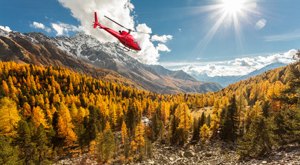 elicottero in volo sulla Val di Campo - Svizzera