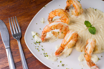 corona de langostinos