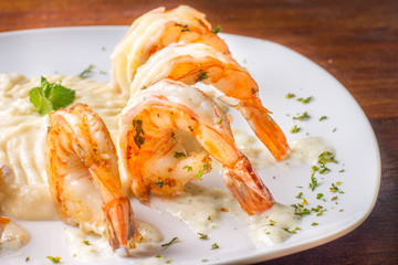 corona de langostinos