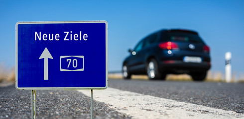 Autobahn Schild Neue Ziele