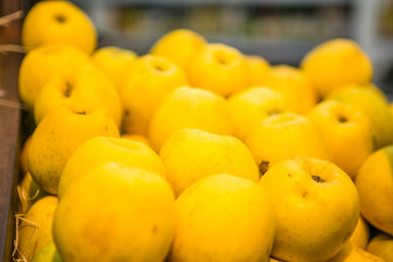 Yellow apples