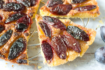 Plum pie