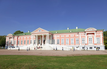 Fototapeta na wymiar Kuskovo estate of the Sheremetev family summer day